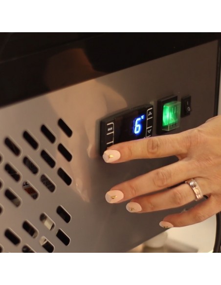 Vitrina expositora refrigerada Edenox Mod. VERS-100 HC